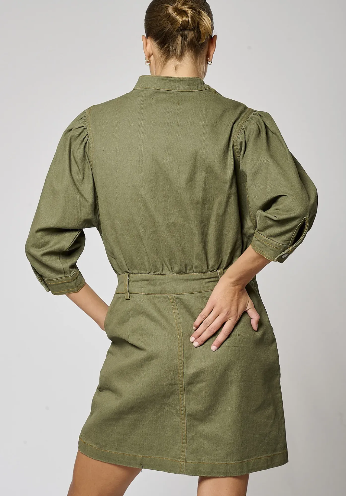 Robes<Kaporal MARIL