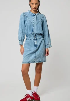 Robes<Kaporal MYRIL